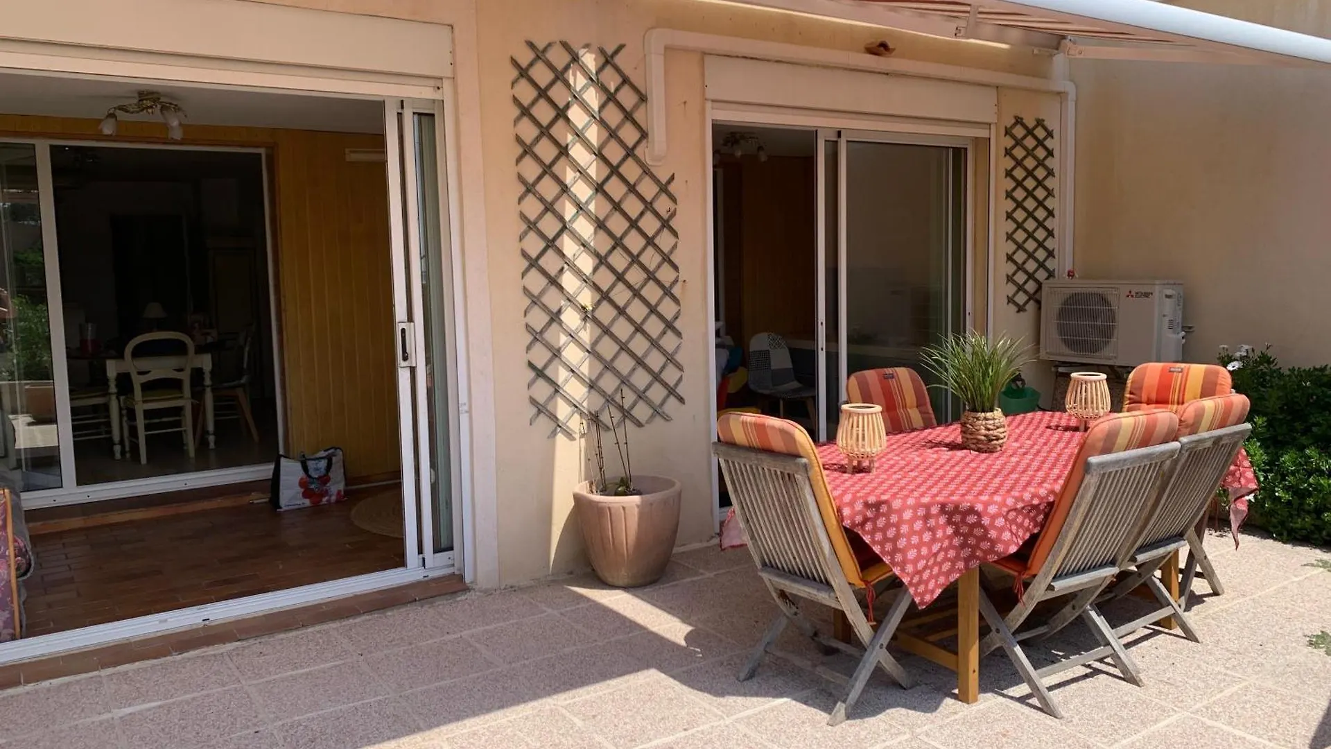 Au Bord De La Mer Saint Aygulf Apartment